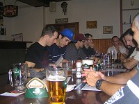 V hospodě
